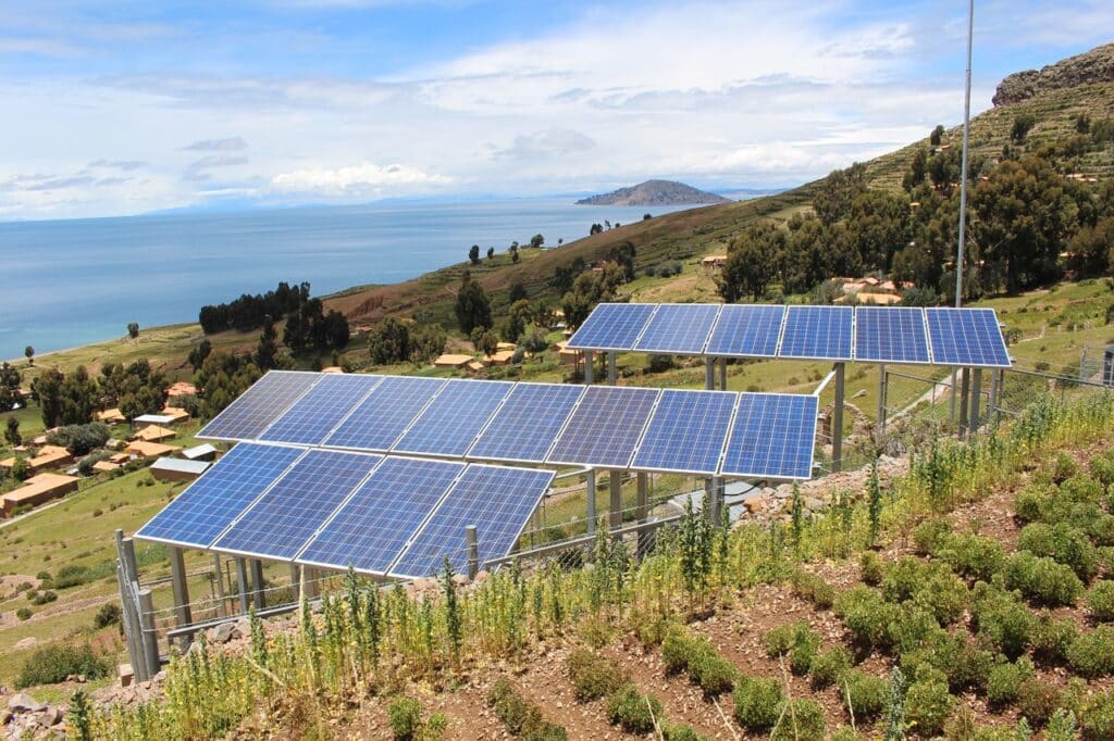 Les étapes essentielles pour installer des panneaux solaires à domicile